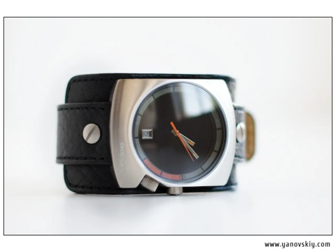 Red flags to recognize when surrounded by overly pessimistic individuals: Strategies for...