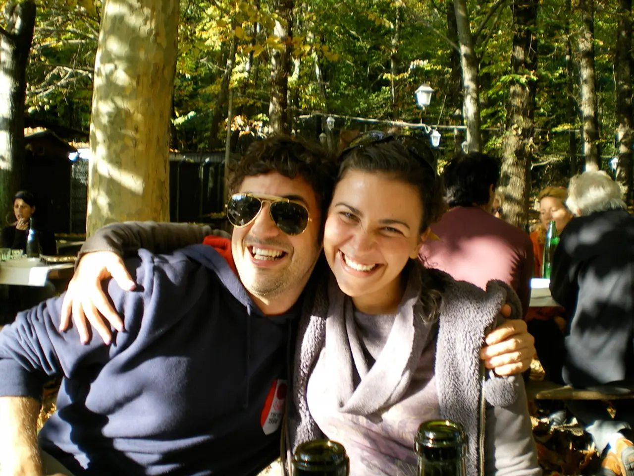 Relationship Anxious Attachment: Characteristics and Triggers Explored