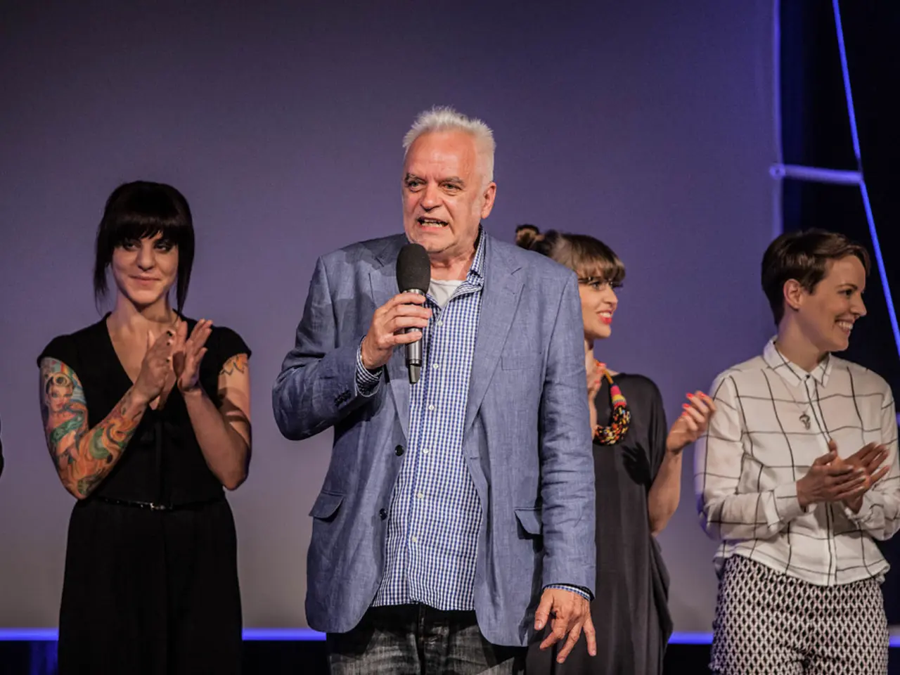 Encouraging Self-Affirmation for Achieving Personal Objectives in Life