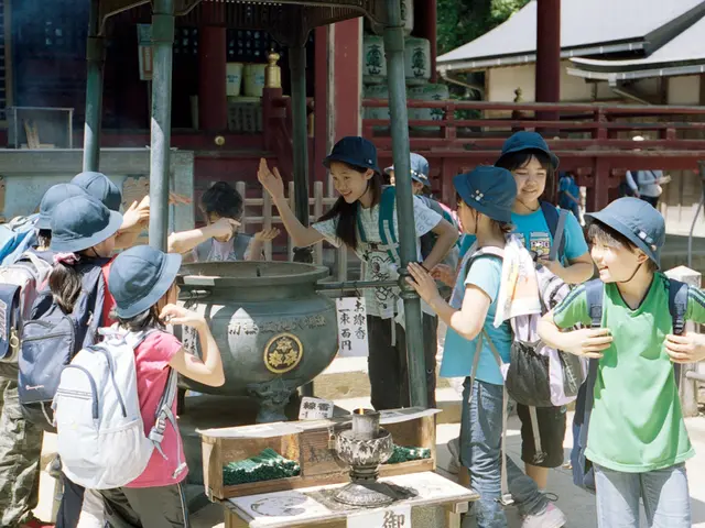 Cultivating Constructive Camaraderie: A Guide to Building Positive Relationships