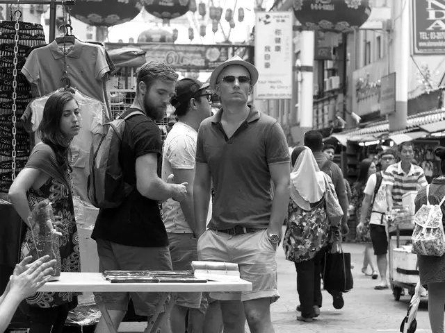 Financial missteps in digital advertising: why online retail brands may squander excess funds in...