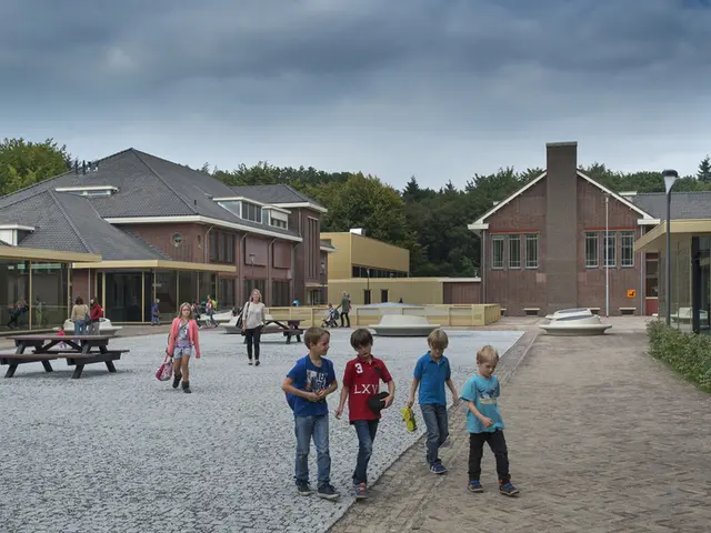 Social Environment Structures Beyond Immediate Family: Bronfenbrenner's Exosystem Theory