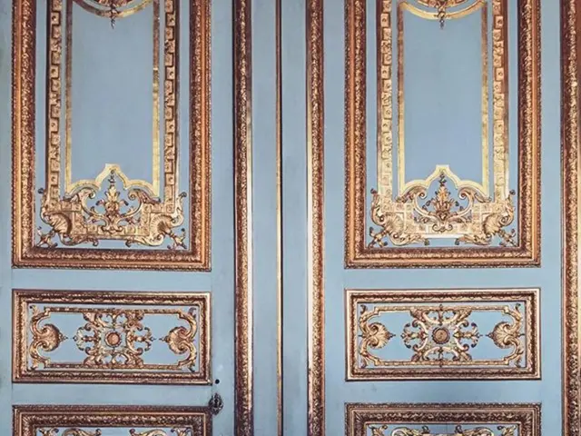 Freelance User Experience (UX) Work vs. UX Design Firm Employment