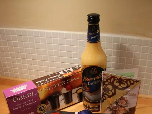 Daily Journal Prompts for a Vibrant Start: Boost Your Mood with These 20 Prompts