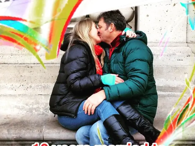 Strategies for Overcoming Jealousy in a nascent Romantic Connection