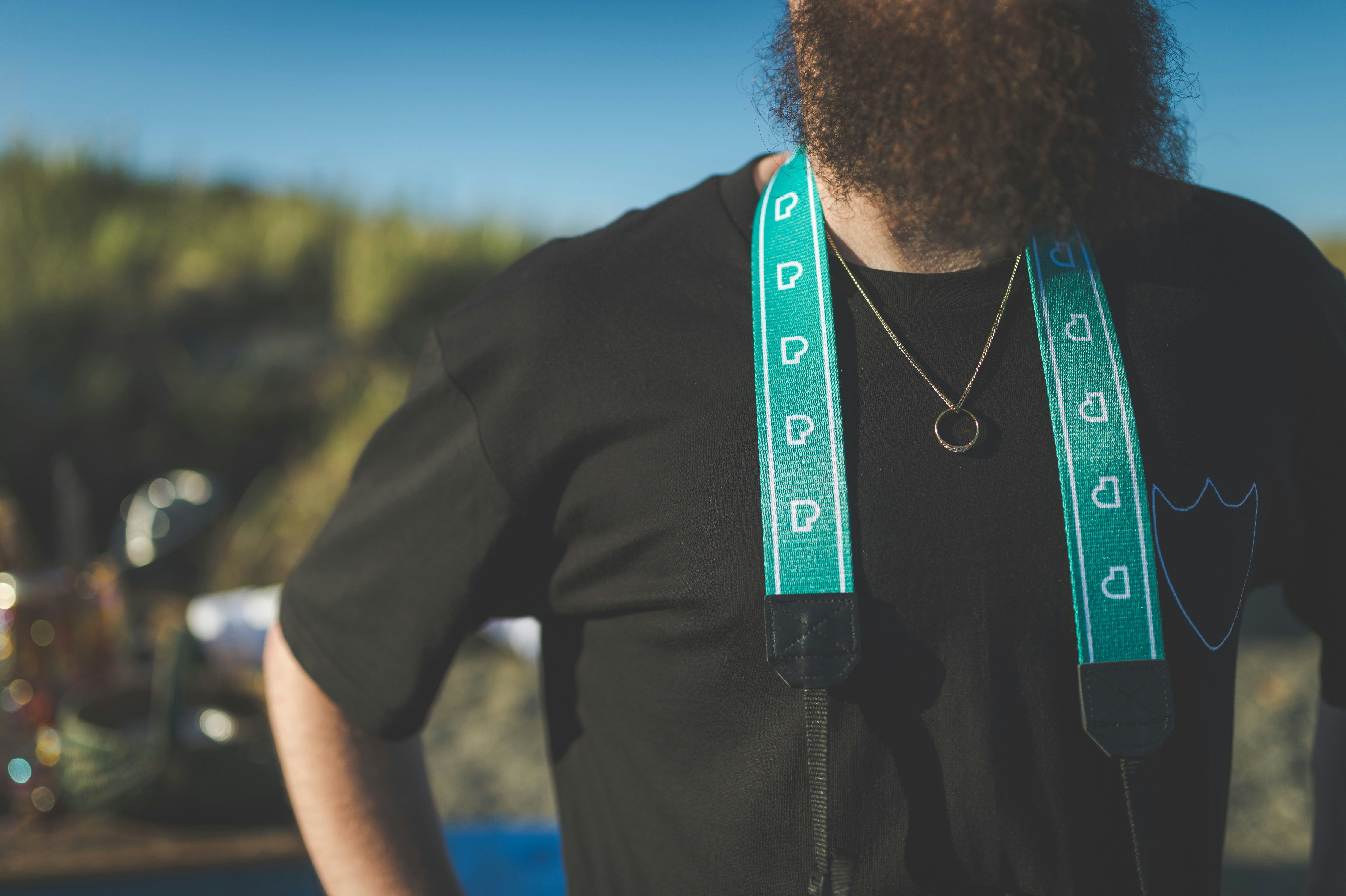 Man involved in alleged cyber attack on government systems Acknowledging one's own limitations boosts people's confidence in you, according to a cognitive expert's assertion.